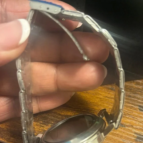 Silver Analog Watch - Picture 4 of 4